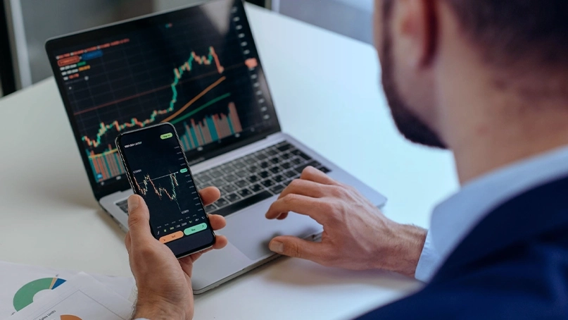 NeoripaniuPro KI-Handelsdashboard